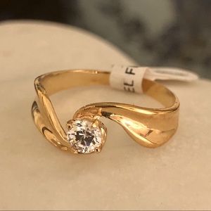 18kt Gold Plated Cubic Zirconia Designer Ring